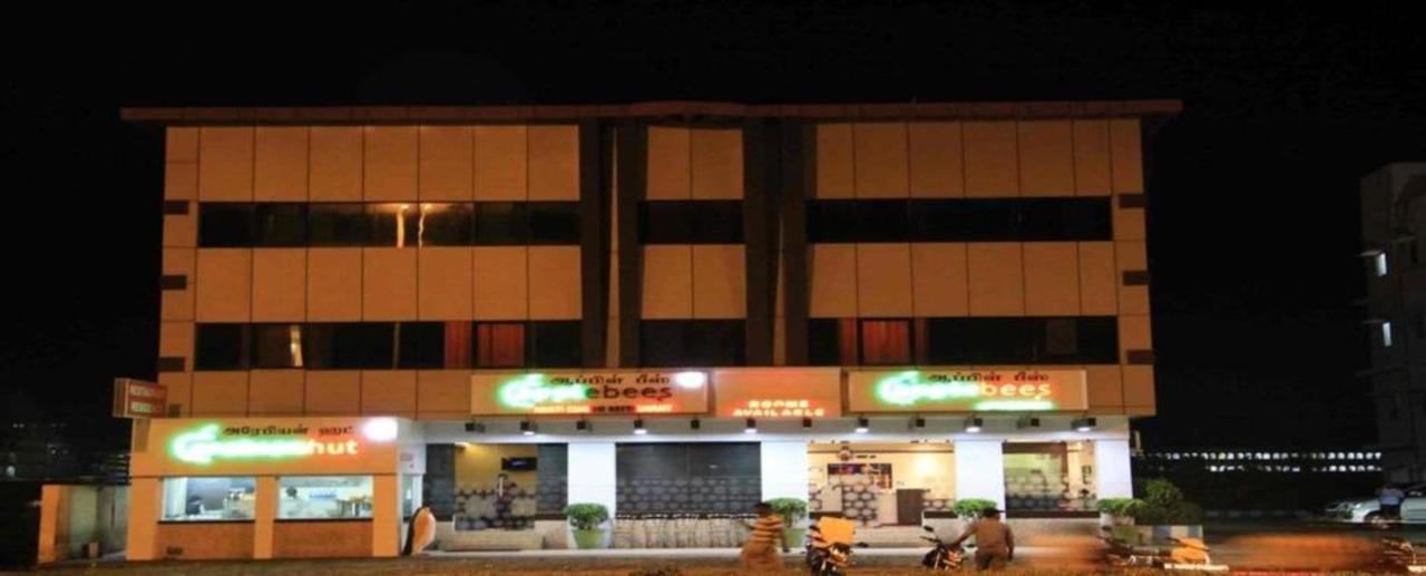 Fabhotel Smack Residency Chennai Exterior photo