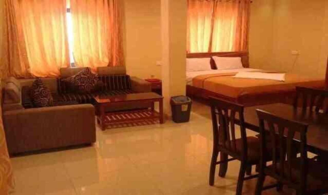 Fabhotel Smack Residency Chennai Exterior photo